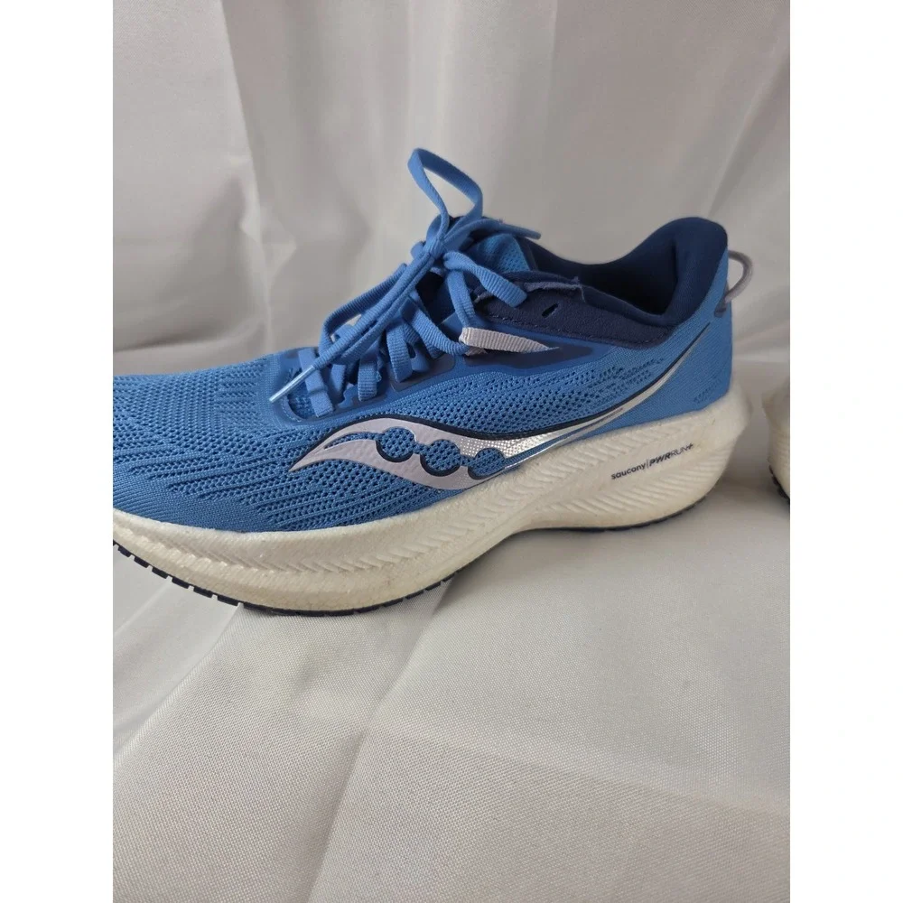 Saucony Women's Triumph 21 running shoes Bluelight/Mauve colorway Size 7.5